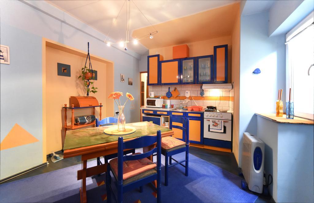 זאגרב Apartment Orange Purple Blue מראה חיצוני תמונה